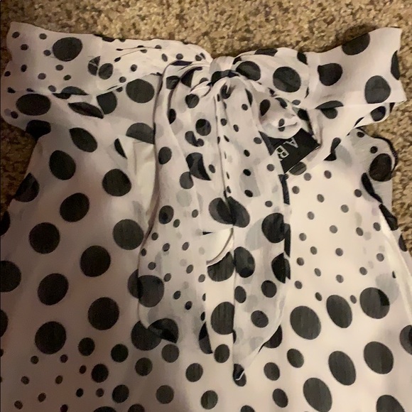 Classy Poka-Dot Tank - Picture 4 of 4